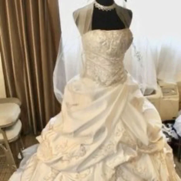 David's Bridal | Dresses | Luxe Collection Db Formal Wedding Gown | Poshmark